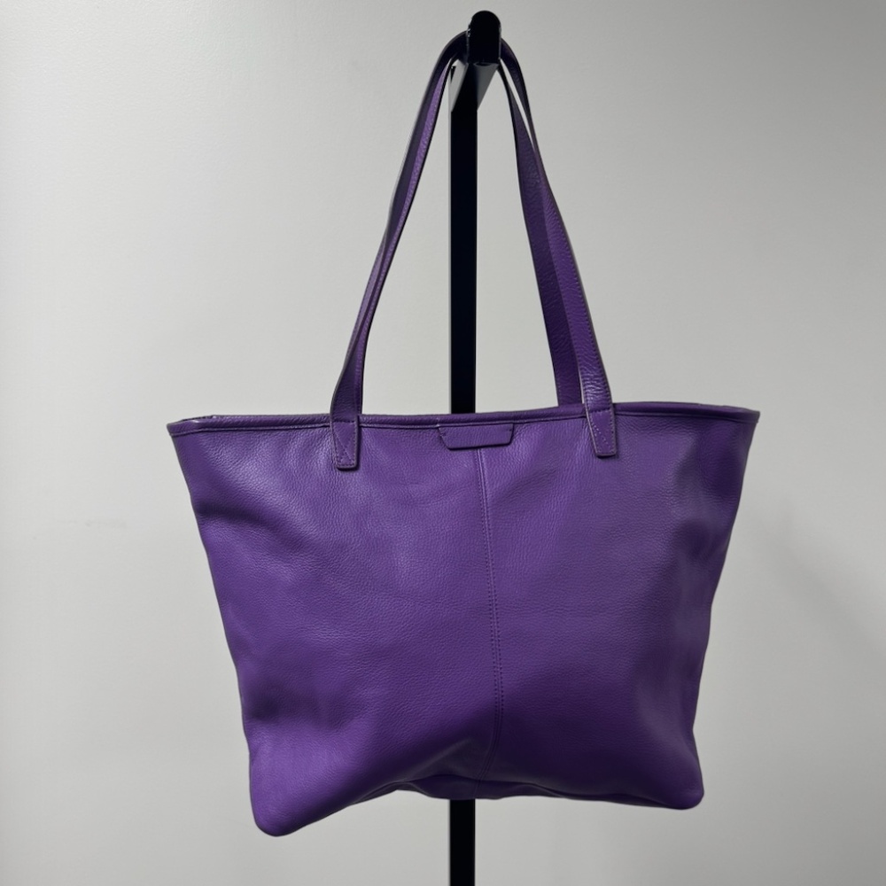 LEATHEROLGY DOWNTOWN TOTE IN PURPLE